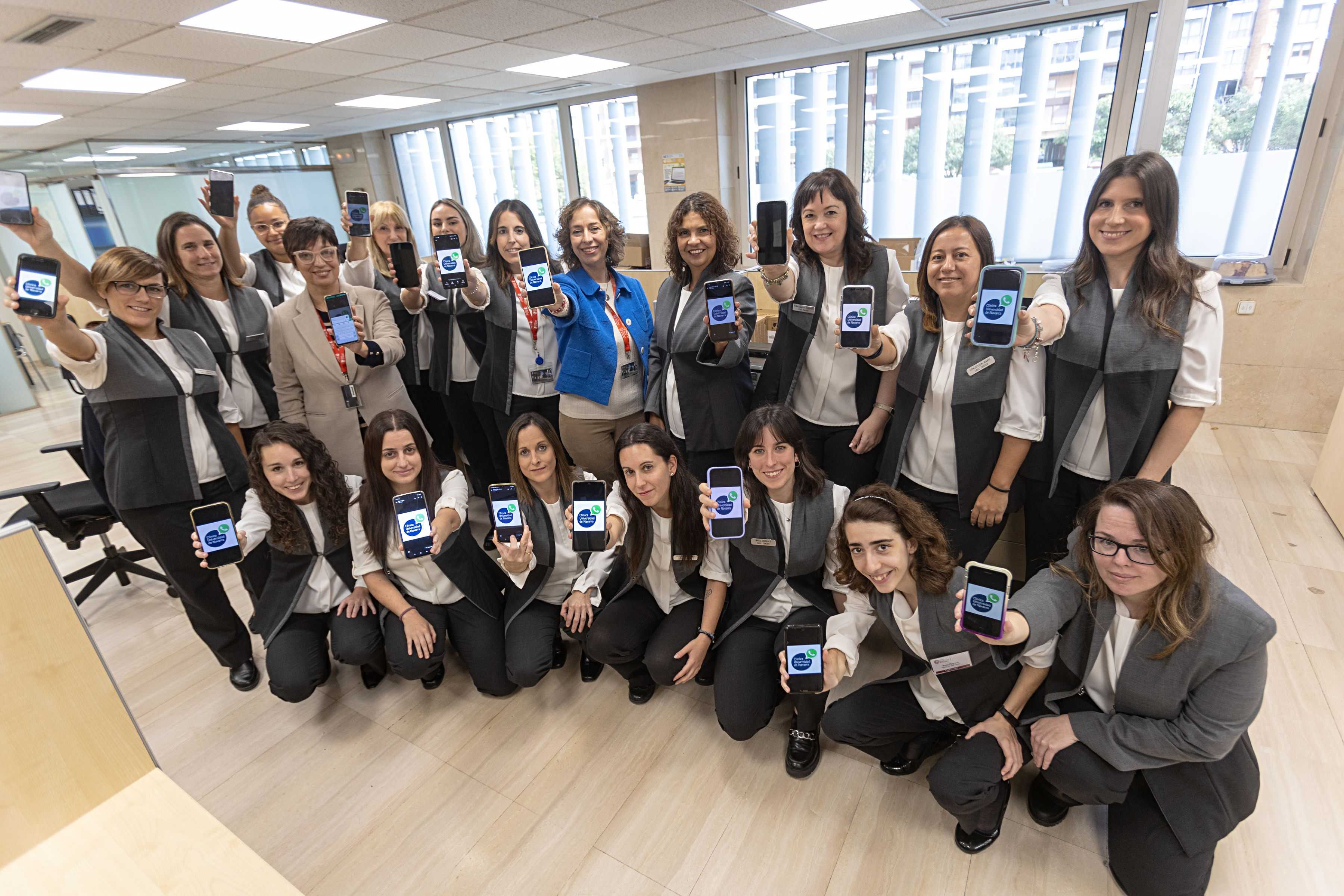 El equipo de agentes del contact center de la clínica universidad de Navarra